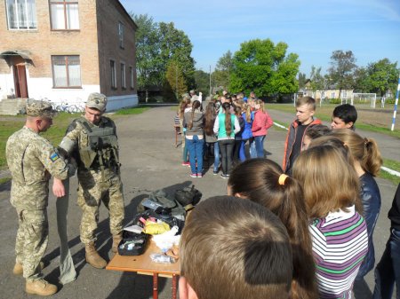 Зустріч з військовослужбовцями